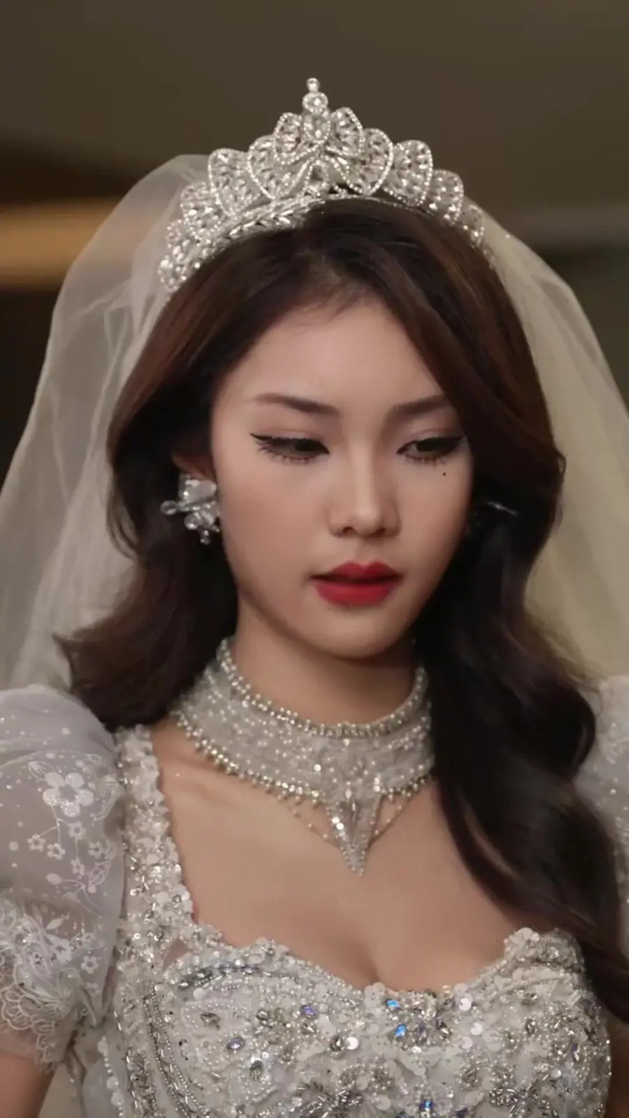 《爱与无悔》：一场关于自我救赎的命运交响曲，在爱与自省中找寻人生真谛