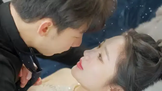 《历总，夫人拒不离婚》：霸总追妻火葬场，看傲娇娇妻如何反套路！